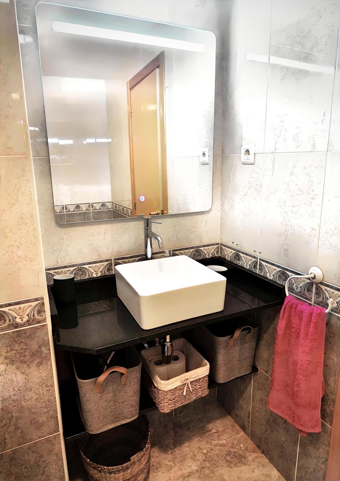 Standing: Elegant 2br With Pool, Terrace & Port Aventura Proximity *